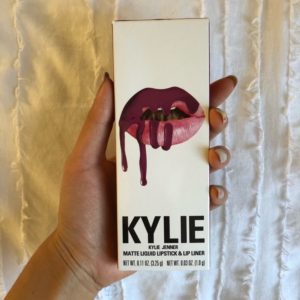 KYLIE LIP KIT - SPICE (Matte Liquid Lipstick)